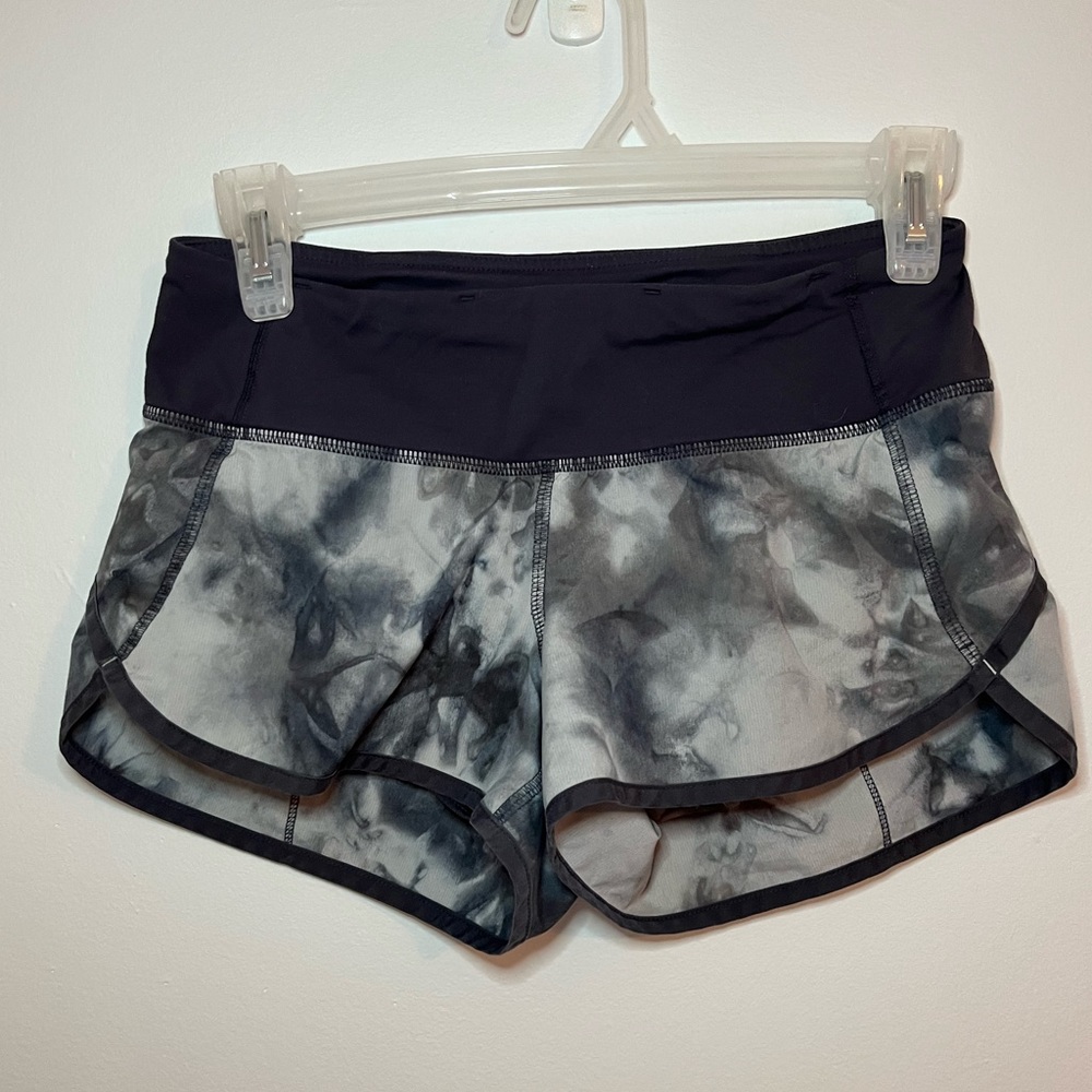 Lululemon Speed Up Short Grey Tie Dye Size 2